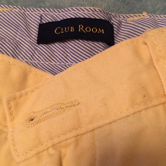 Yellow Shorts Club Room - Picture 2 of 3